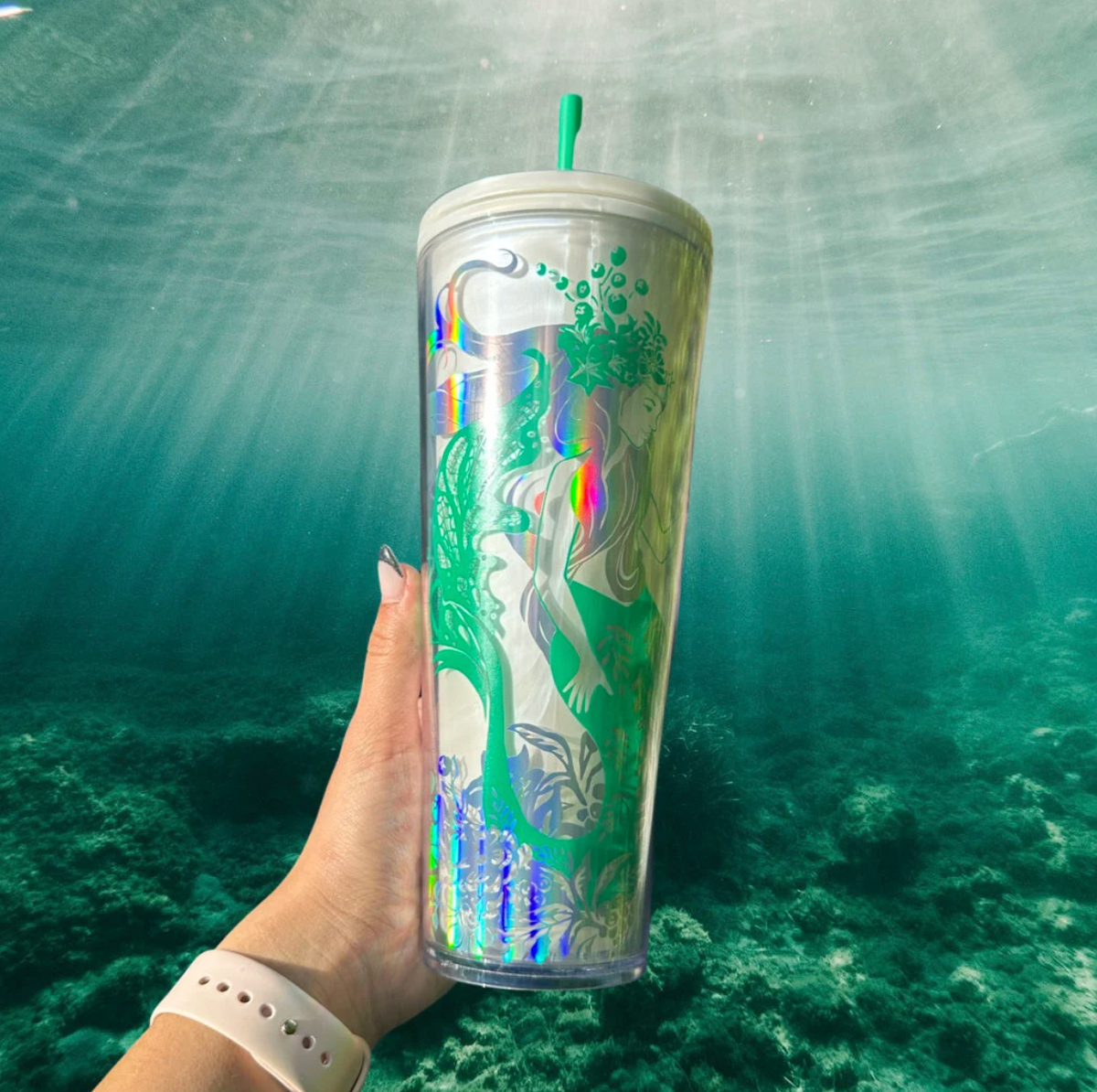 Starbucks 2022 Mermaid holographic 24oz Venti Tumbler